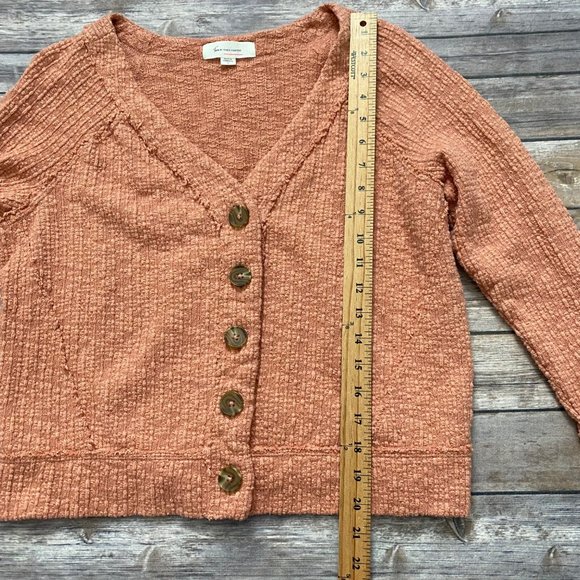 Two by Vince Camuto Peach Textured Button Cardigan Sweater - Picture 7 of 12